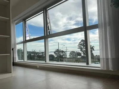 Apartamento amplo com 1 quarto, 43m², bairro Cristal