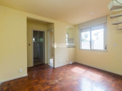 Apartamento com 1 quarto para alugar na rua prisma, 49, santa tereza, porto alegre, 75 m2 por r$ 650