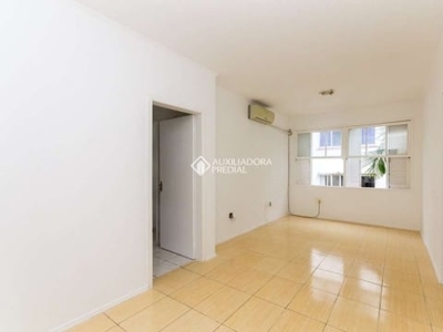 Apartamento com 2 quartos para alugar na avenida benjamin constant, 346, são joão, porto alegre, 79 m2 por r$ 1.525