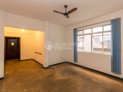 Apartamento com 3 quartos para alugar na rua marechal floriano peixoto, 370, centro histórico, porto alegre, 102 m2 por r$ 2.200