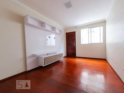 Apartamento para Aluguel - João Pinheiro, 3 Quartos, 80 m2