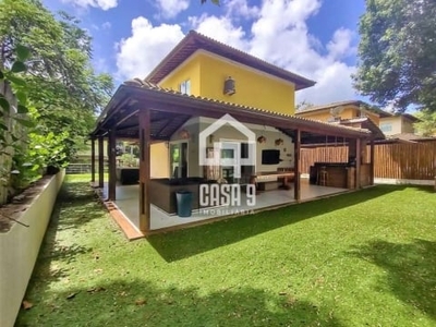 Casa 3 quartos em condomínio fechado 4 km de praia do forte bahia