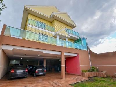 Casa com 3 quartos à venda na rua embaixador hipólito de araújo, 22, rebouças, curitiba, 363 m2 por r$ 2.100.000