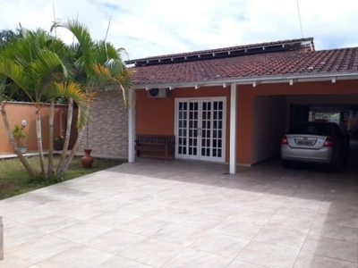 Casa com 3 quartos à venda na rua joão da costa júnior, 2011, parque guarani, joinville, 147 m2 por r$ 445.000