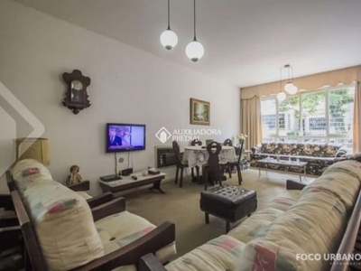 Casa com 3 quartos para alugar na rua vítor hugo, 384, petrópolis, porto alegre, 350 m2 por r$ 8.000