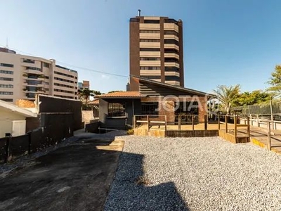 CASA COMERCIAL EM ÓTIMA LOCALIZAÇÃO Imóvel comercial - J8