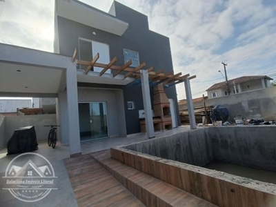 Cód 0010 - casa assobradada 150m² com piscina e churrasqueira. aceita financiamento bancário.