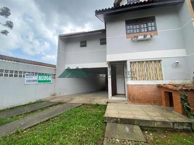 Sobrado com 3 quartos para alugar, 126.00 m2 por R$ 3000.00 - Bacacheri - Curitiba/PR