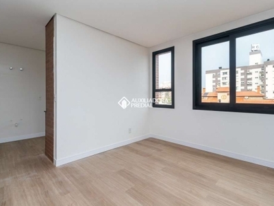 Apartamento com 1 quarto para alugar na avenida copacabana, 1065, tristeza, porto alegre, 49 m2 por r$ 2.000