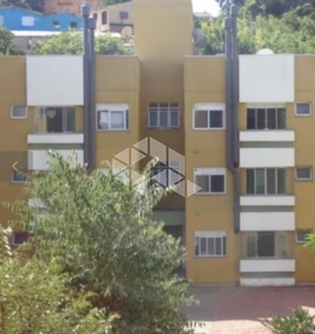 Apartamento com 3 Quartos e 1 banheiro à Venda, 67 m² por R$ 298.000