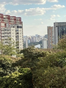 Apartamento com 3 Quartos e 2 banheiros para Alugar, 70 m² por R$ 2.950/Mês