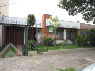 Casa 4 dorms à venda Rua Damasco, Azenha - Porto Alegre