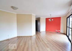 APARTAMENTO no 1º andar com 3 dormitórios e 3 garagens