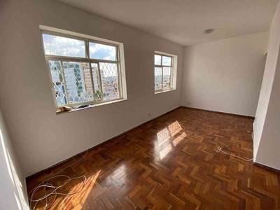 Apartamento com 3 quartos à venda no bairro Prado, 95m²