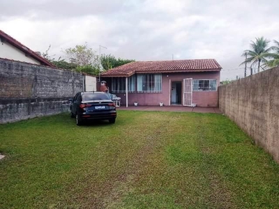 Casa com 3 Quartos e 1 banheiro à Venda, 75 m² por R$ 250.000