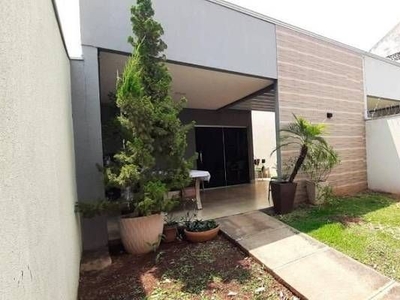 Casa com 3 Quartos e 1 banheiro à Venda, 99 m² por R$ 259.900