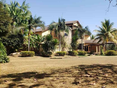 Casa em Condomínio com 4 quartos à venda no bairro Residencial Aldeia do Vale, 487m²