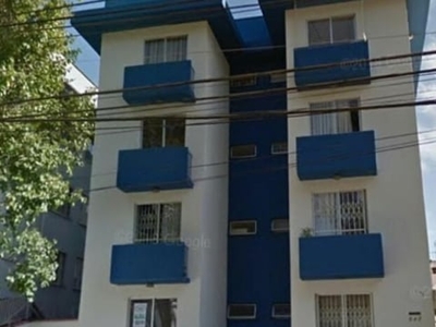 Apartamento com 02 dormitórios no água verde