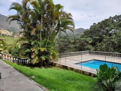 Casa com 4 dormitórios à venda, 180 m² - itaipava - petrópolis/rj