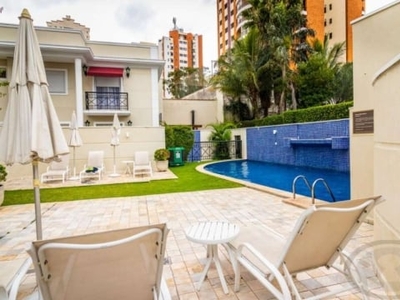 Casa em condominio fechado , 4 dorm , 3 suites , linda