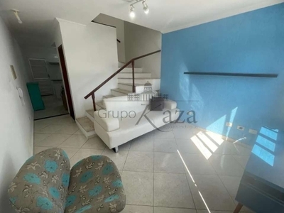 Casa em condomínio fechado com 2 quartos para alugar na avenida josé teodoro de siqueira, parque santo antônio, jacareí, 74 m2 por r$ 1.200