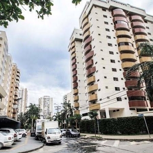 Aluga-se apartamento na rua 54, setor Jardim Goiás