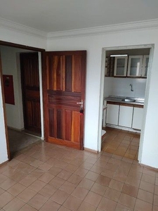 Aluga-se Excelente Apartamento