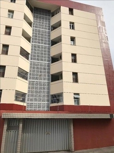 Apartamento com 2 dormitórios para alugar, 80 m² por R$ 1.679,21/mês - Centro - Fortaleza/