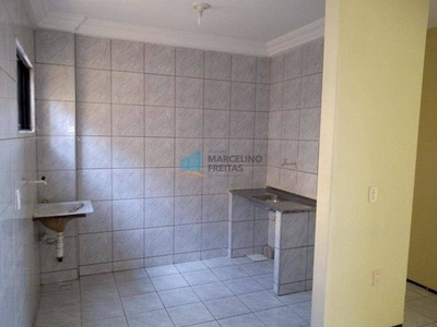 Apartamento com 3 quartos, 80 m², aluguel por R$ 1.239/mês- Rua Agapito dos Santos - Centr