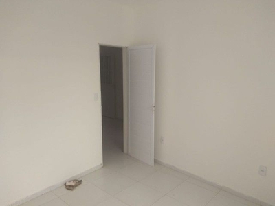Apartamento para aluguel possui 30 metros quadrados com 1 quarto em Boca do Rio - Salvador