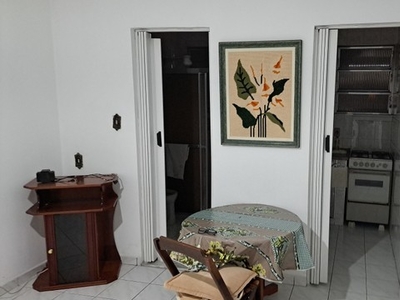 Apartamento para aluguel possui 40 metros quadrados com 1 quarto em Ponta da Praia - Santo