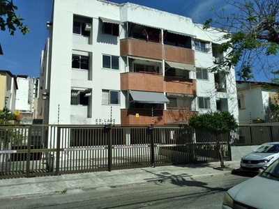Apartamento para aluguel possui 80 metros quadrados com 2 quartos em Costa Azul - Salvador