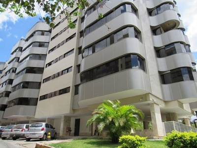 Apartamento para aluguel tem 110 m² cobertura coletiva 3 quartos em Asa Norte - Brasília