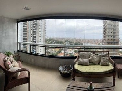 Apartamento para venda possui 238 metros quadrados com 4 quartos em Candeal - Salvador - B
