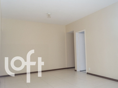 Apto Pechincha | 2 Quartos | 92 M² | Cond: R$780.0 | 1 Vaga