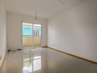 Apto Taquara | 2 Quartos | 64 M² | Cond: R$330.0 | 1 Vaga