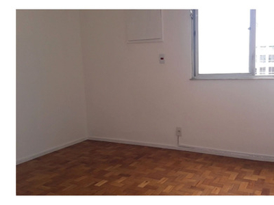 Apto Vila Isabel | 3 Quartos | 80 M² | Cond: R$600.0 | 0 Vagas