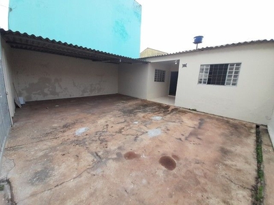 Casa 03 Quartos, sozinha no Lote, ótimo estado, Quadra 300, Conjunto 07, Recanto das Emas