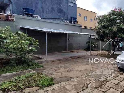 Casa com 3 quartos para alugar no bairro Planalto, 156m²