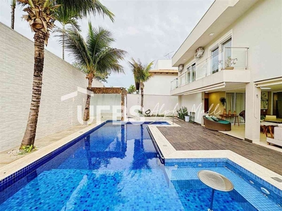 Casa em Condomínio com 4 quartos à venda no bairro Alphaville Goiás, 440m²