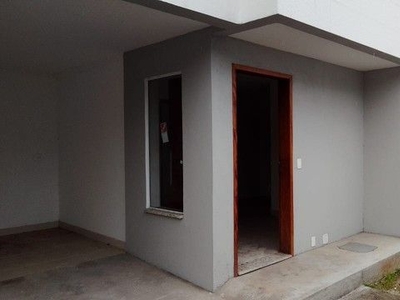 Casa para aluguel tem 120 metros quadrados com 3 quartos em Jardim Marilândia - Vila Velha