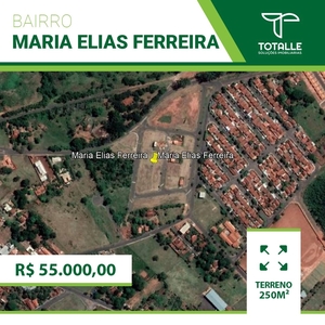 Terreno em Centro, Penápolis/SP de 10m² à venda por R$ 55.000,00