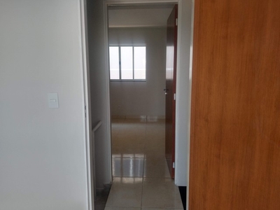 Alugo Apartamento de 2 Quartos No condominio Acropolis com 2 banheiro Proximo br 040