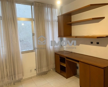 Apartamento 140 m2, Praia do Canto, 04 quartos, armários nos quartos e sala, suíte
