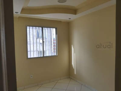 Apartamento 2/4 cobertura pra alugar na Fraga Maia