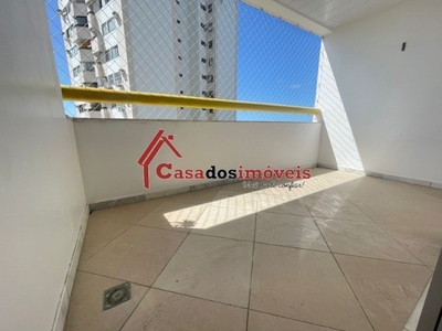 Apartamento 2/4 com dependência, nascente, infraestrutura