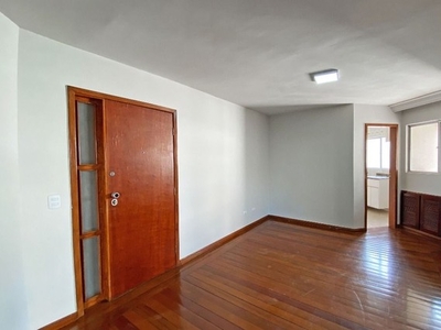 Apartamento com 03 quartos disponível para locação, 120 m² por R$ 3.004/mês - Setor Oeste