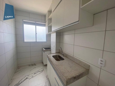 Apartamento com 2 dormitórios para alugar, 44 m² por R$ 1.817,00/mês - Cambeba - Fortaleza