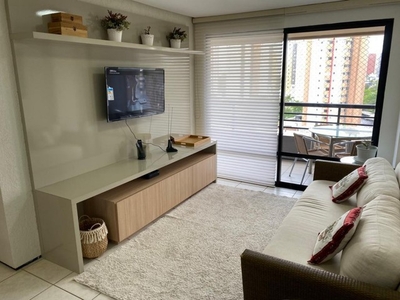 Apartamento na Ponta do Farol mobiliado com 02 quartos.