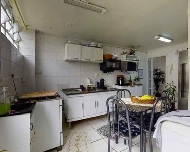 Apartamento no bairro Paraíso com 74m², 2 quartos, 1 vaga. Preço e disponibilidade do imóv